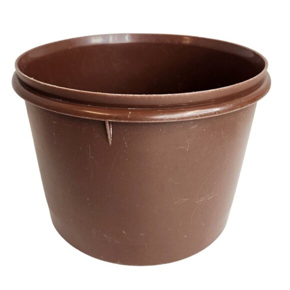 Vintage Brown Tupperware  Canister Container  5.25" tall x 7" wide No. 265-16 - Picture 4 of 13